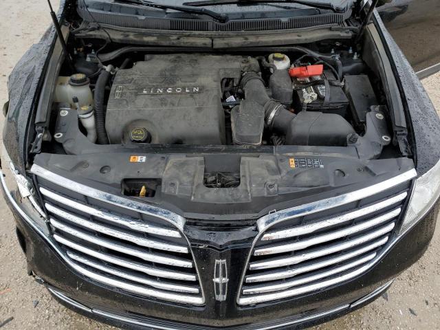 Photo 12 from auction – 2018 LINCOLN MKT with VIN 2LMHJ5NKXJBL01852