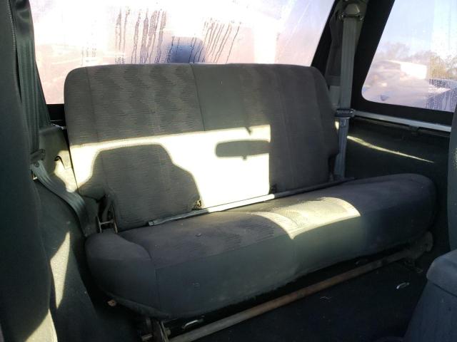 Photo 11 from auction – 2004 JEEP WRANGLER X with VIN 1J4FA39S94P784831