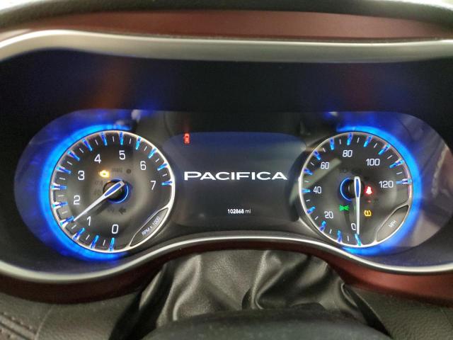 Photo 9 from auction – 2017 CHRYSLER PACIFICA L with VIN 2C4RC1GG7HR504182
