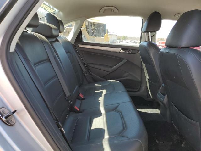 Photo 10 from auction – 2014 VOLKSWAGEN PASSAT S with VIN 1VWAT7A32EC116722
