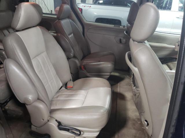 Photo 11 from auction – 2005 CHRYSLER TOWN & COU with VIN 1C4GP45R55B288490
