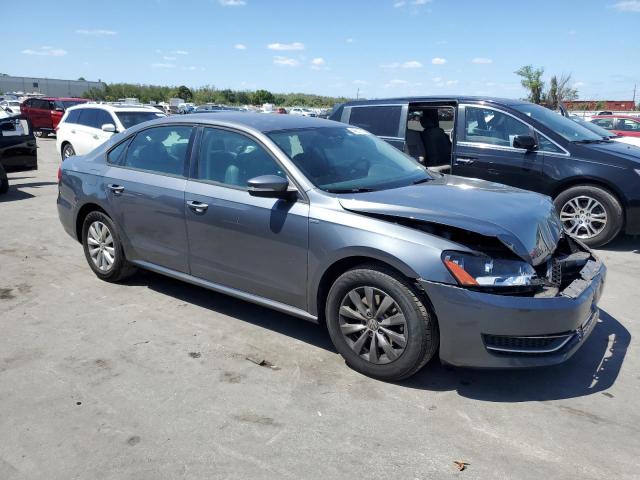 Photo 4 from auction – 2015 VOLKSWAGEN PASSAT S with VIN 1VWAT7A33FC049324
