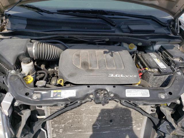 Photo 12 from auction – 2015 CHRYSLER TOWN & COU with VIN 2C4RC1BG8FR589280
