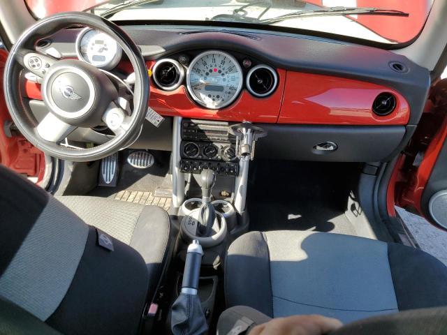 Photo 8 from auction – 2005 MINI COOPER S with VIN WMWRE33505TG99086