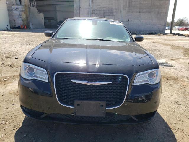 Photo 5 from auction – 2017 CHRYSLER 300 LIMITE with VIN 2C3CCAAG7HH538678