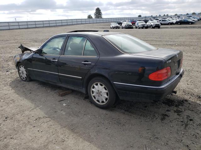 Photo 2 from auction – 1999 MERCEDES-BENZ E 320 with VIN WDBJF65H8XA835593