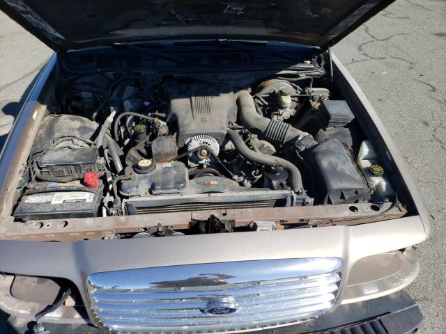 Photo 11 from auction – 2004 FORD CROWN VICT with VIN 2FAFP74W84X126214
