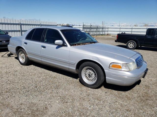 Photo 4 from auction – 2000 FORD CROWN VICT with VIN 2FAFP74WXYX128844