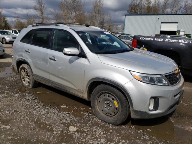 Photo 4 from auction – 2014 KIA SORENTO LX with VIN 5XYKTDA72EG501430