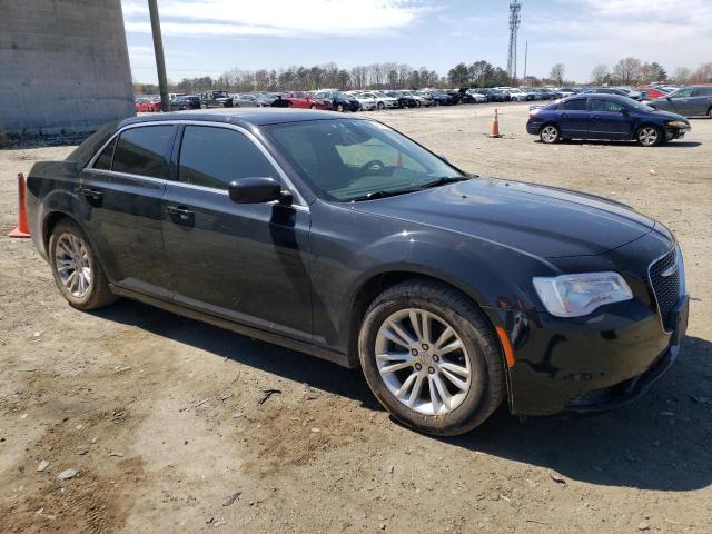 Photo 4 from auction – 2017 CHRYSLER 300 LIMITE with VIN 2C3CCAAG7HH538678