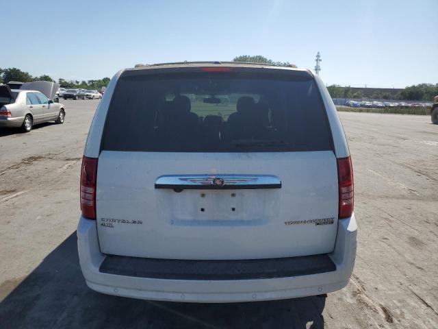 Photo 6 from auction – 2010 CHRYSLER TOWN & COU with VIN 2A4RR8DX2AR448468