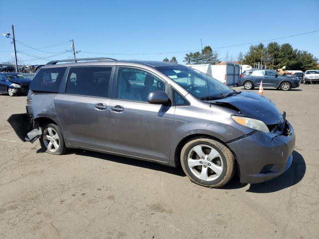 Photo 4 from auction – 2011 TOYOTA SIENNA LE with VIN 5TDKK3DC8BS049665