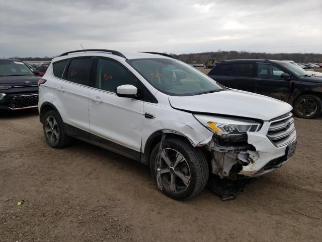 Photo 4 from auction – 2017 FORD ESCAPE SE with VIN 1FMCU9G96HUB23389