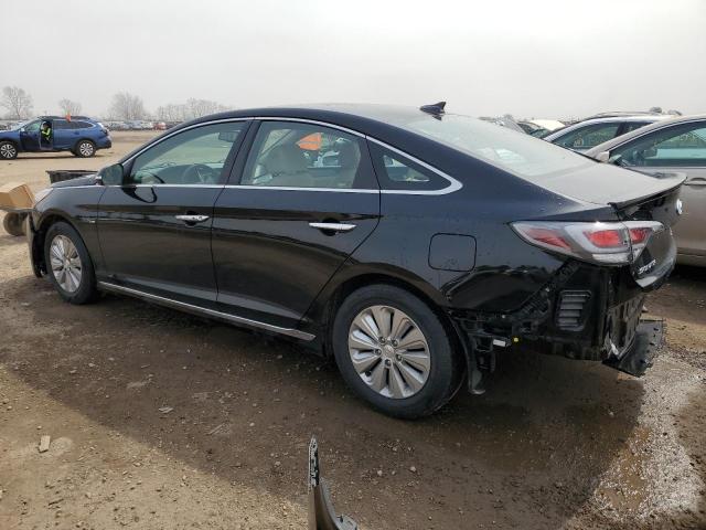 Photo 2 from auction – 2017 HYUNDAI SONATA HYB with VIN KMHE24L10HA044058