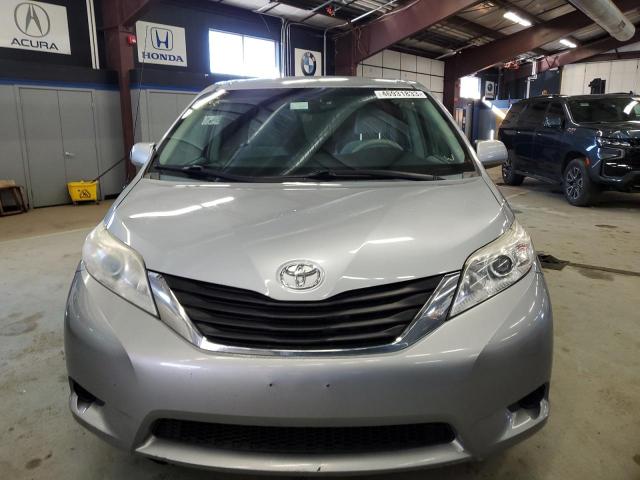 Photo 5 from auction – 2012 TOYOTA SIENNA BAS with VIN 5TDKA3DC2CS015662
