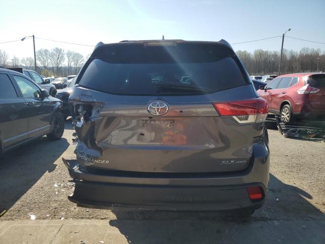 Photo 6 from auction – 2017 TOYOTA HIGHLANDER with VIN 5TDJZRFH9HS482472