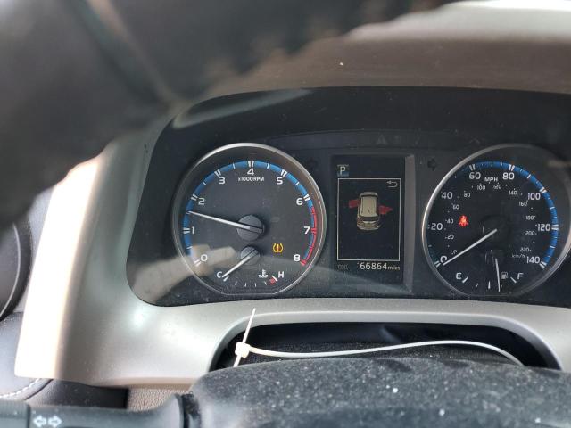 Photo 9 from auction – 2017 TOYOTA RAV4 XLE with VIN 2T3WFREV1HW348138