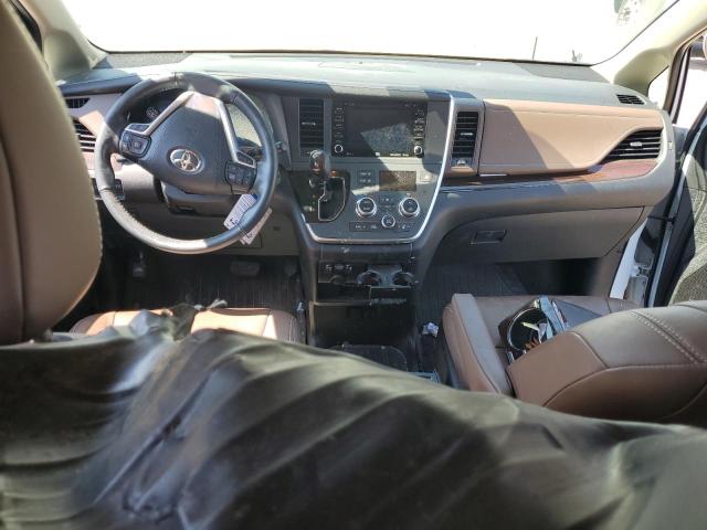 Photo 8 from auction – 2020 TOYOTA SIENNA XLE with VIN 5TDDZ3DC0LS229762