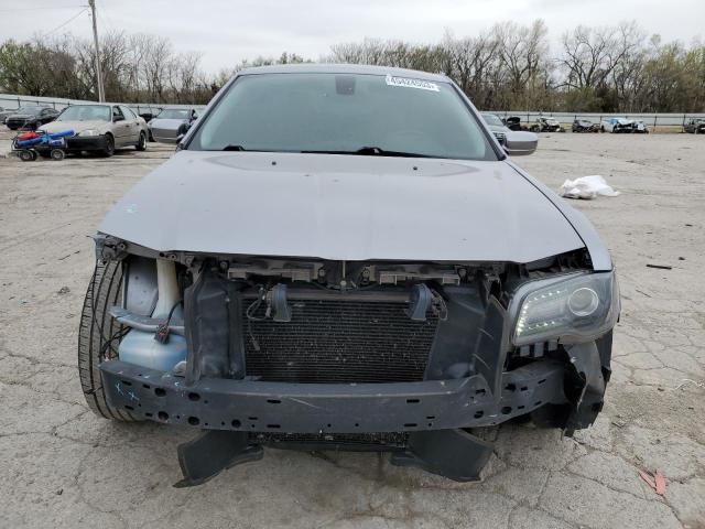 Photo 5 from auction – 2015 CHRYSLER 300 LIMITE with VIN 2C3CCAAG1FH832896
