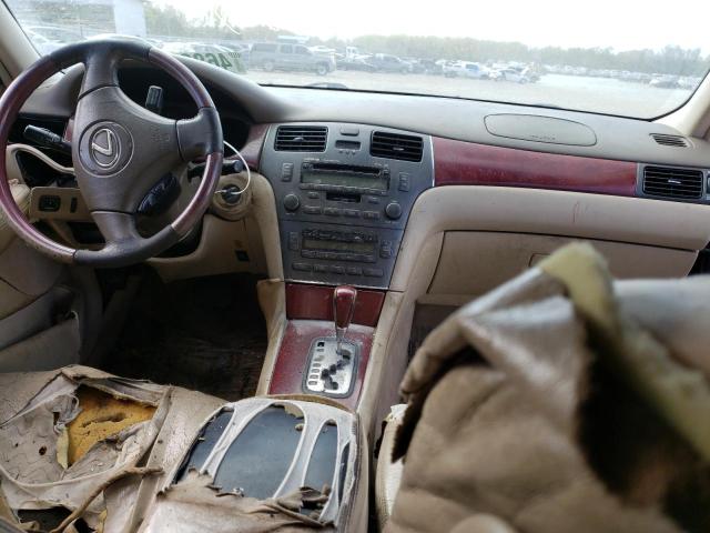 Photo 8 from auction – 2002 LEXUS ES 300 with VIN JTHBF30G120043737