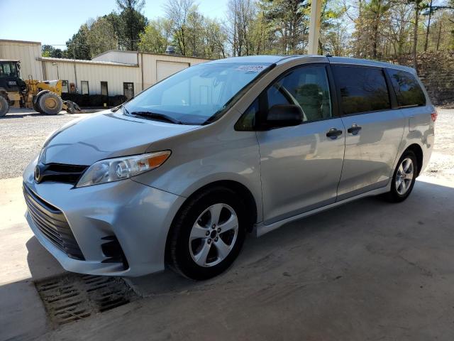 TOYOTA SIENNA 2019 with VIN 5TDZZ3DC0KS977903 - Photo from auction