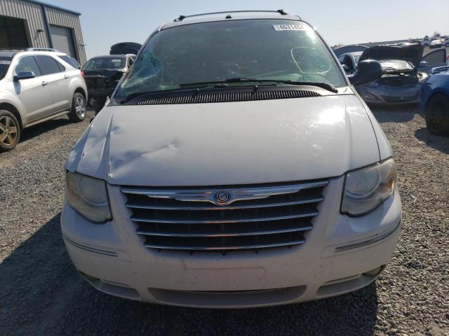 Photo 5 from auction – 2006 CHRYSLER TOWN & COU with VIN 2A4GP64L76R926809