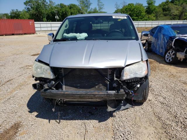 Photo 5 from auction – 2011 CHRYSLER TOWN & COU with VIN 2A4RR8DG1BR666452
