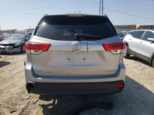 Photo 6 from auction – 2018 TOYOTA HIGHLANDER with VIN 5TDJZRFH1JS534067