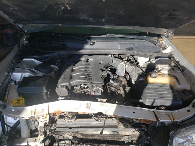 Photo 11 from auction – 2009 CHRYSLER 300 LIMITE with VIN 2C3KA33V29H640206