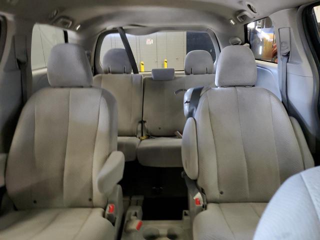 Photo 10 from auction – 2012 TOYOTA SIENNA BAS with VIN 5TDKA3DC2CS015662