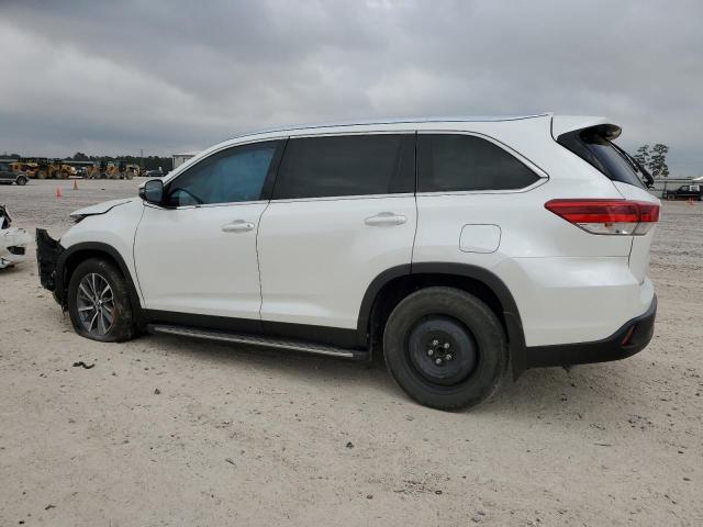 Photo 2 from auction – 2019 TOYOTA HIGHLANDER with VIN 5TDKZRFH7KS318150