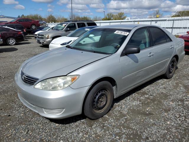 TOYOTA CAMRY LE 2005 with VIN 4T1BE30K85U009330 - Photo from auction