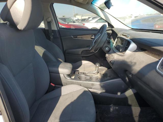 Photo 7 from auction – 2016 KIA SORENTO LX with VIN 5XYPG4A36GG186576