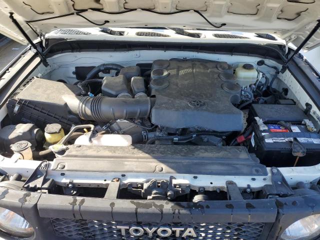 Photo 12 from auction – 2013 TOYOTA FJ CRUISER with VIN JTEBU4BF2DK165382