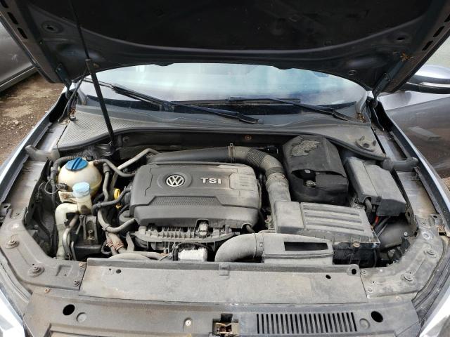 Photo 11 from auction – 2015 VOLKSWAGEN PASSAT S with VIN 1VWAS7A3XFC017859
