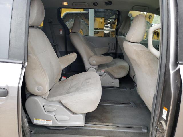 Photo 11 from auction – 2019 TOYOTA SIENNA with VIN 5TDZZ3DC7KS018093