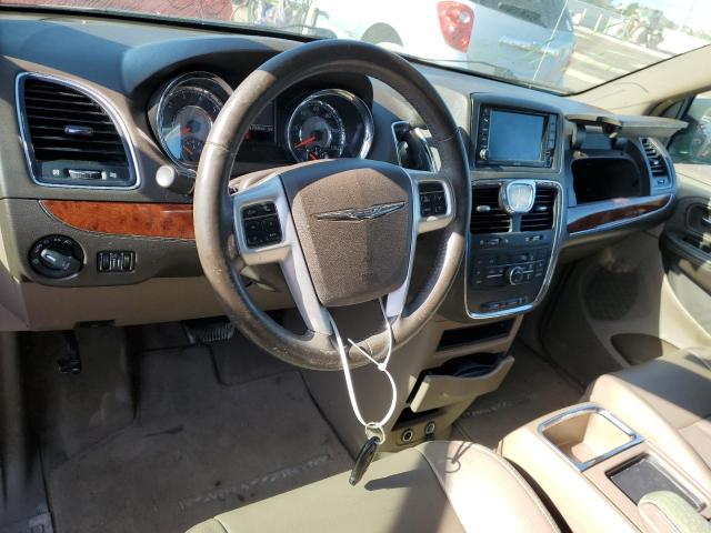 Photo 8 from auction – 2014 CHRYSLER TOWN & COU with VIN 2C4RC1BG8ER270671