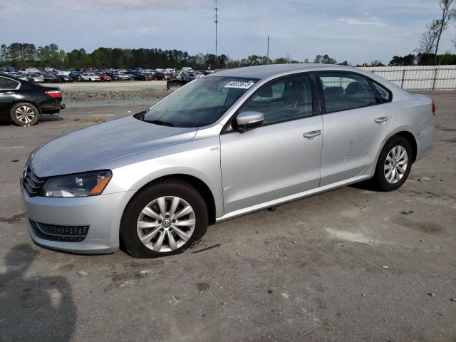 VOLKSWAGEN PASSAT S 2015 with VIN 1VWAS7A3XFC014332 - Photo from auction