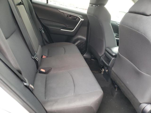 Photo 11 from auction – 2021 TOYOTA RAV4 LE with VIN 2T3F1RFV6MW193674