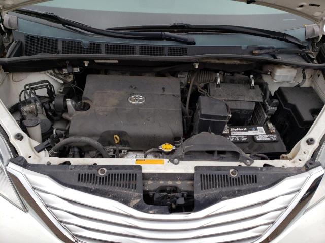 Photo 12 from auction – 2014 TOYOTA SIENNA XLE with VIN 5TDYK3DC9ES483818