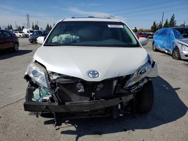 Photo 5 from auction – 2013 TOYOTA SIENNA XLE with VIN 5TDYK3DC3DS348526