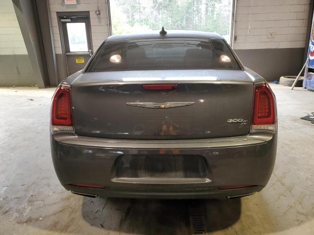 Photo 6 from auction – 2017 CHRYSLER 300 S with VIN 2C3CCABG1HH614426