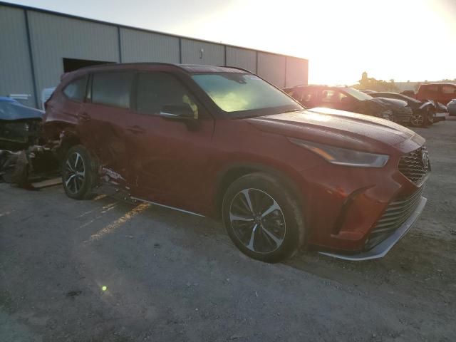Photo 4 from auction – 2022 TOYOTA HIGHLANDER with VIN 5TDLZRBH2NS251472
