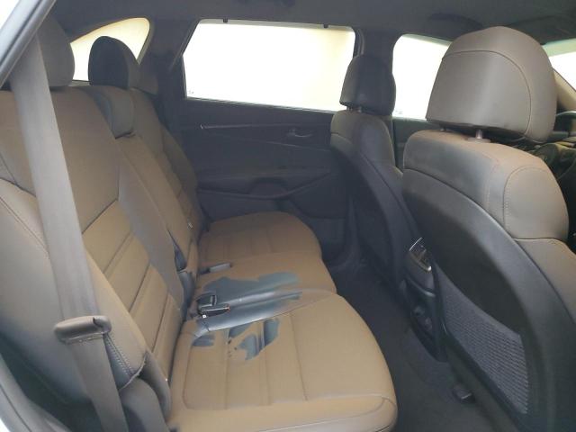 Photo 11 from auction – 2017 KIA SORENTO EX with VIN 5XYPHDA51HG228815