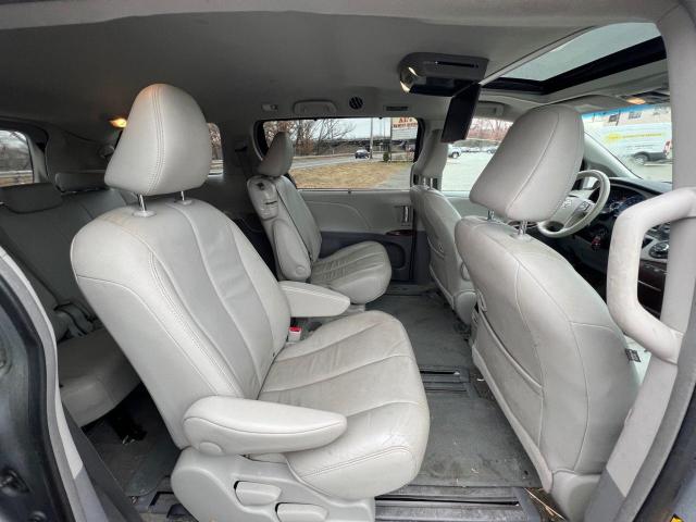 Photo 6 from auction – 2013 TOYOTA SIENNA XLE with VIN 5TDYK3DC4DS383687