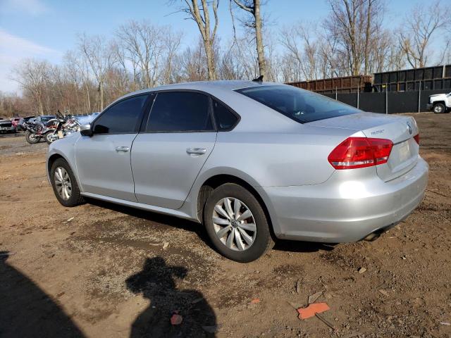 Photo 2 from auction – 2015 VOLKSWAGEN PASSAT S with VIN 1VWAT7A31FC049032