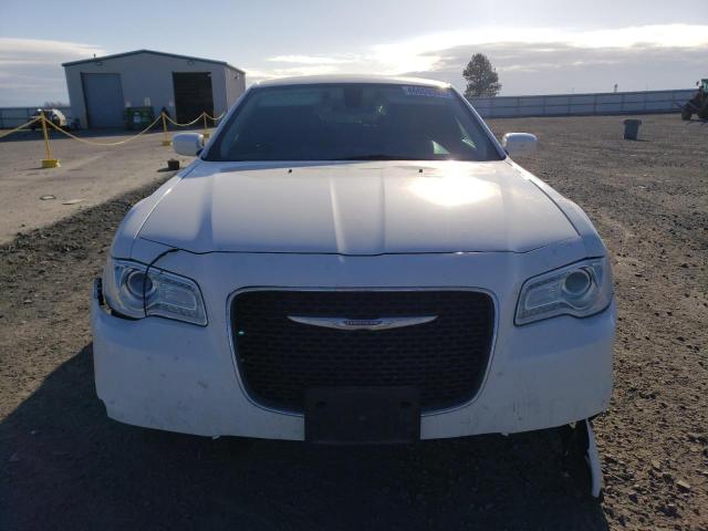 Photo 5 from auction – 2016 CHRYSLER 300 LIMITE with VIN 2C3CCARG2GH235648