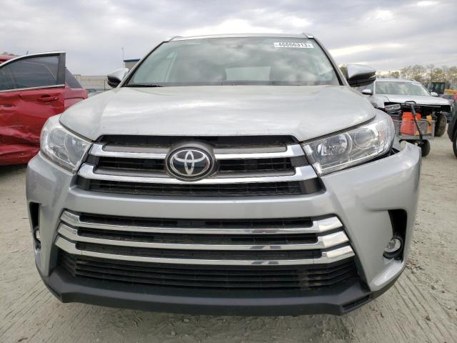 Photo 5 from auction – 2019 TOYOTA HIGHLANDER with VIN 5TDYZRFH2KS346416