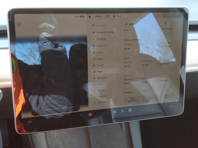 Photo 9 from auction – 2022 TESLA MODEL 3 with VIN 5YJ3E1EA9NF184854