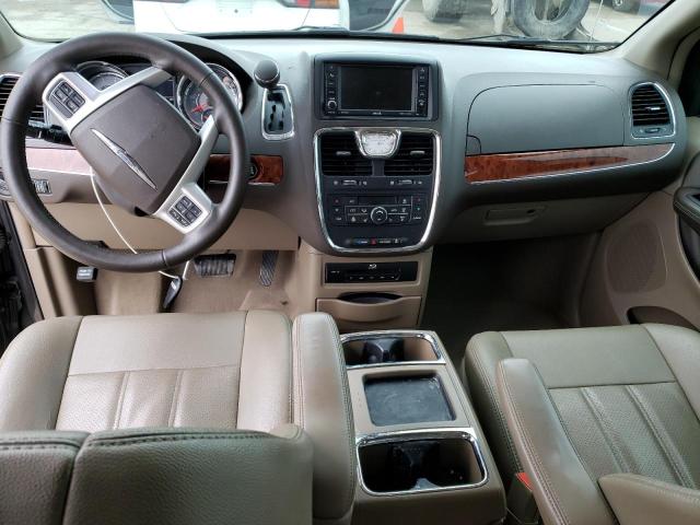 Photo 8 from auction – 2016 CHRYSLER TOWN & COU with VIN 2C4RC1CG7GR304066